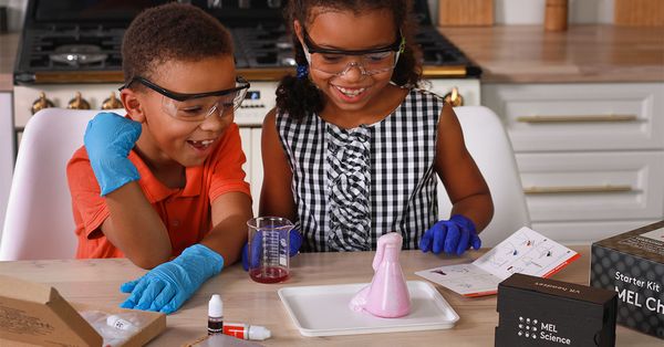 Integrating Science Labs for Kids into Educational Curriculum: A Guide for Parents